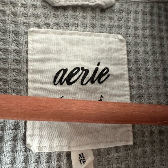 Aerie • Lumberjane Waffle Shirt in Medium Heather Gray - Picture 4 of 8